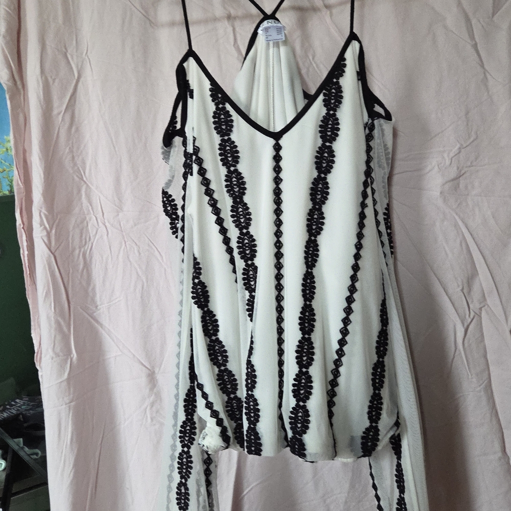 VENUS White Spaghetti-Strap Camisole with Black Embroidery